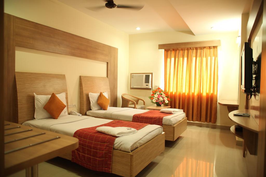 Hotel Sooriya Residency Chennai Ngoại thất bức ảnh