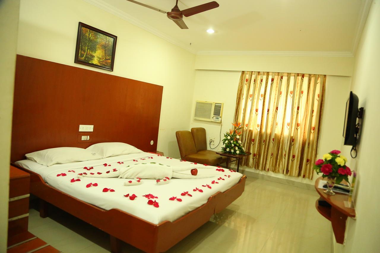 Hotel Sooriya Residency Chennai Ngoại thất bức ảnh